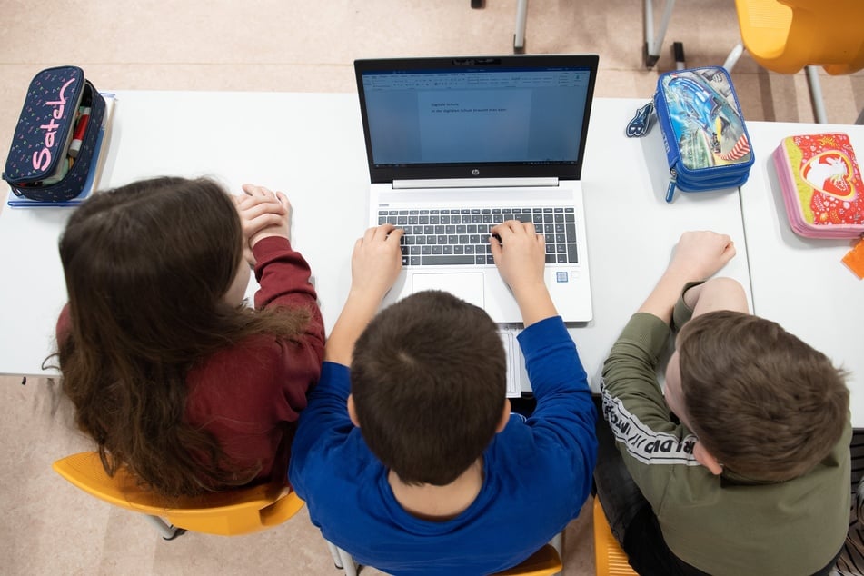 Bei der Kinderbetreuung hat Sachsen die Nase vorn.