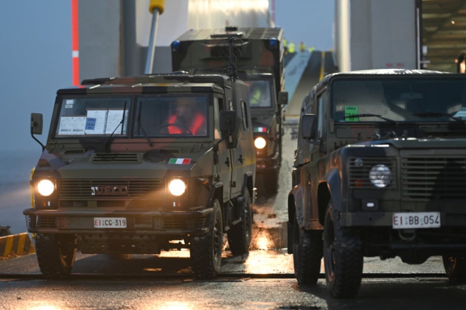 Großmanöver in Deutschland: NATO verlegt Tausende Soldaten