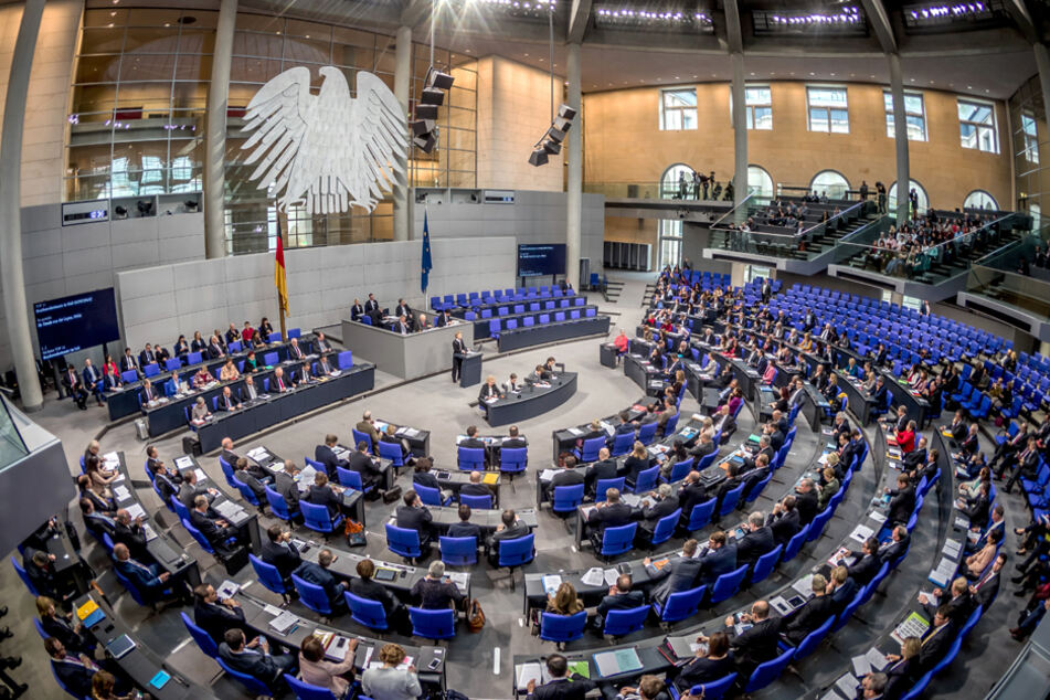 Der Bundestag könnte ohne Reform auf bis zu 800 Abgeordnete anwachsen. (Archiv)