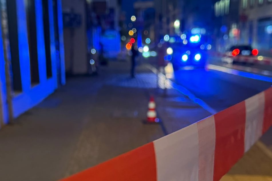 Der junge Mann wurde durch die Schüsse schwer verletzt.