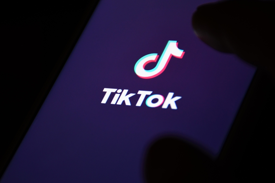 Teen saves another boy over 800 miles away with the help of a TikTok livestream!
