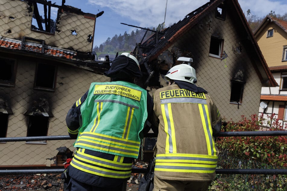 Feuer-Tragödie mit drei Toten: Heftiger Streit unter Bewohnern - Minuten bevor Brand ausbrach