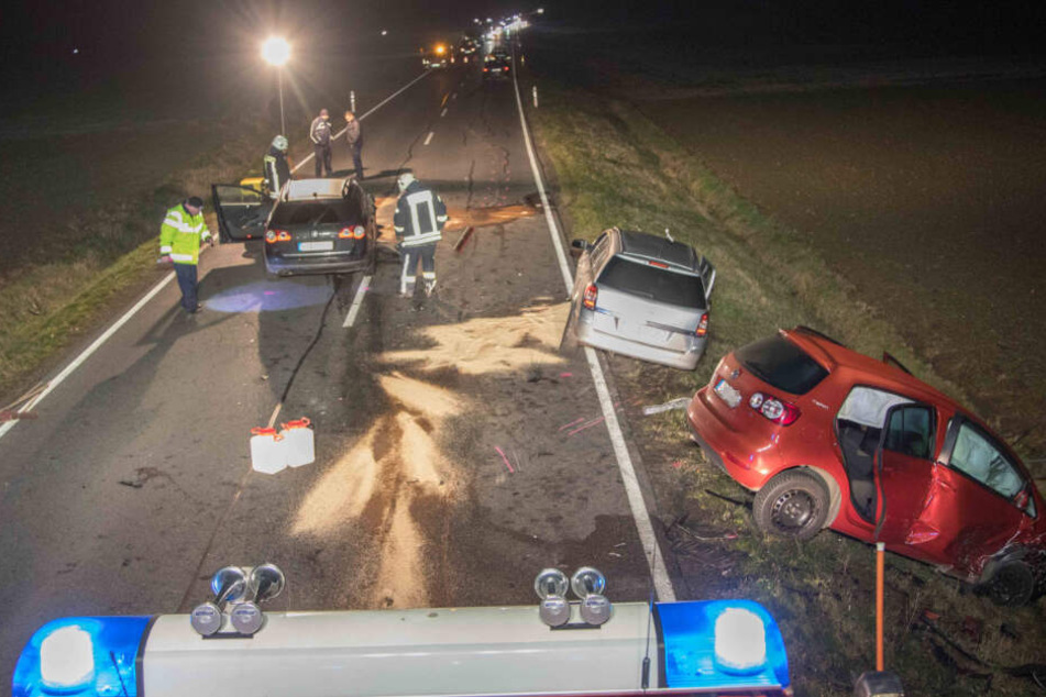 Blick von oben: Auf der B101 krachte es wirklich gewaltig.