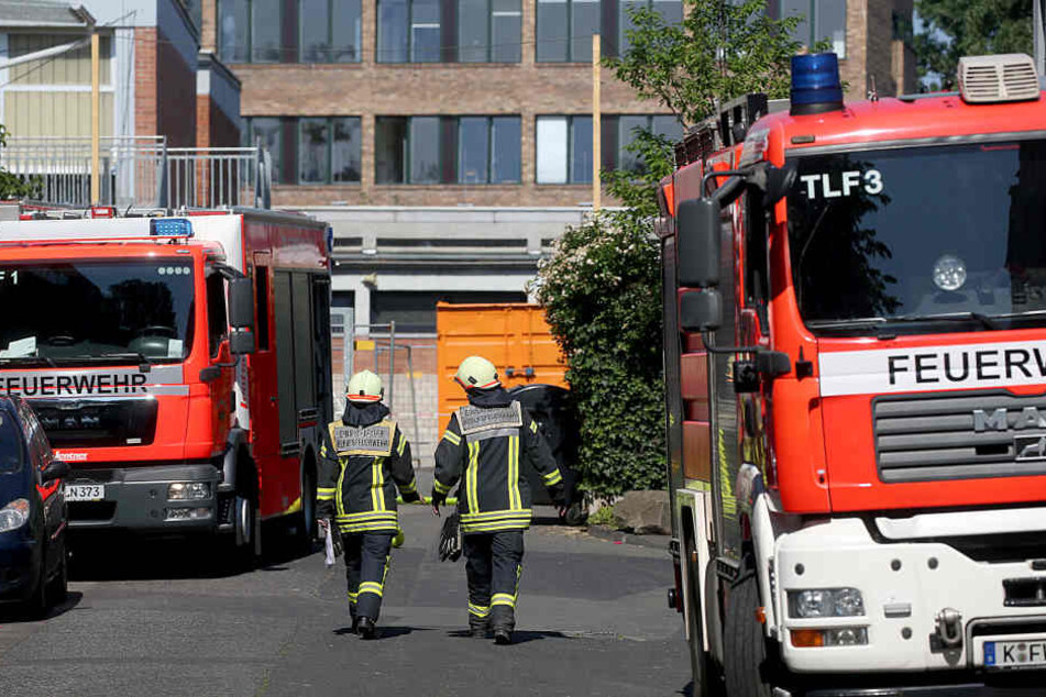 Die Feuerwehr löschte die Bombe.