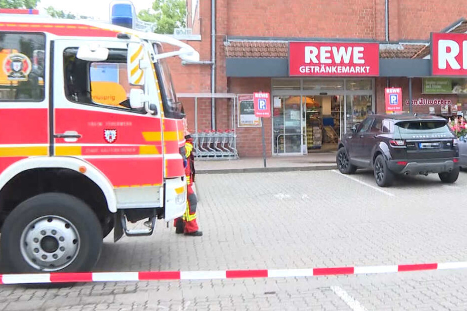 Nach dem Reizgasangriff wurde der Supermarkt abgesperrt.