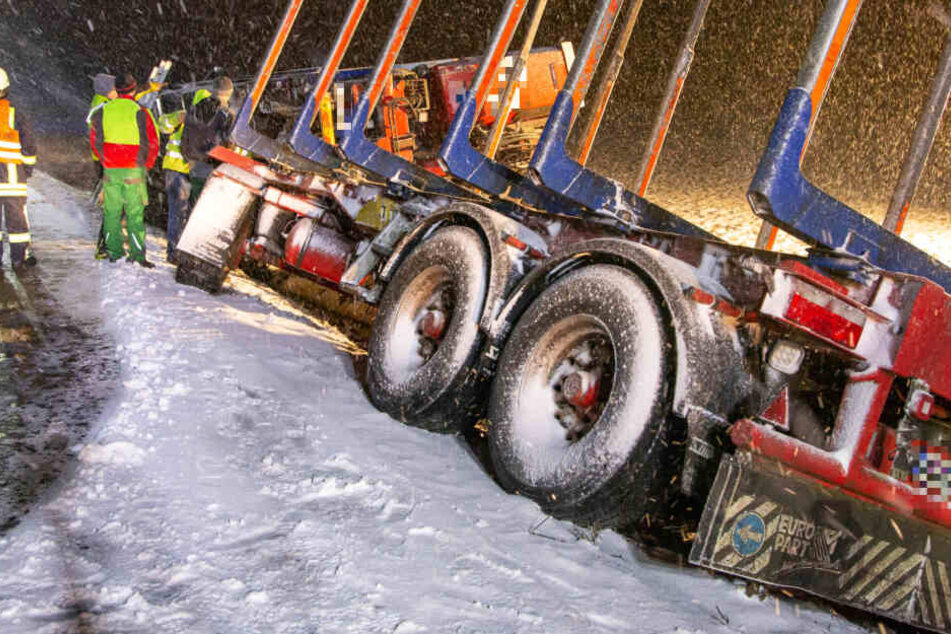 Schnee-Chaos auf den Straße sorgt für zahlreiche Unfälle in Thüringen