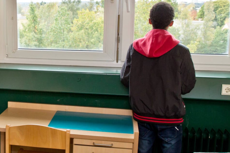 Ein minderjähriger Flüchtling soll sexuell missbraucht worden sein. (Symbolbild)