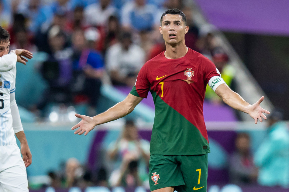 Cristiano Ronaldo (37) könnte bald in Saudi-Arabien kicken.