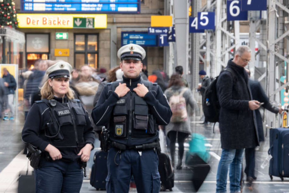 Die Polizeipräsenz am Frankfurter Hauptbahnhof wurde deutlich erhöht.