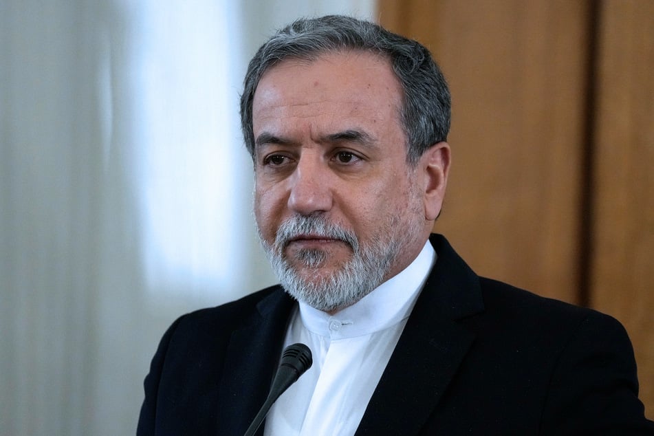 Irans Außenminister Abbas Araghchi (63).