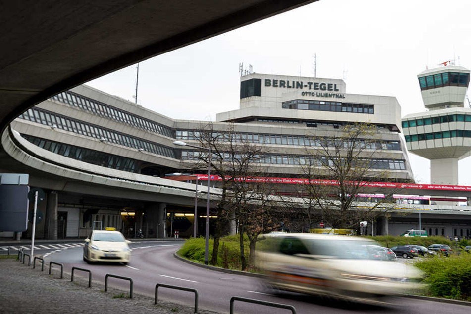 Alt, marode, aber effektiv - Das Schicksal vom Flughafen Tegel könnte am 24. September gefällt werden.