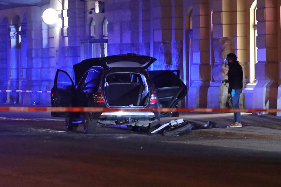 18 Handgranaten entdeckten die Ermittler am Montagabend in dem Mercedes SUV.