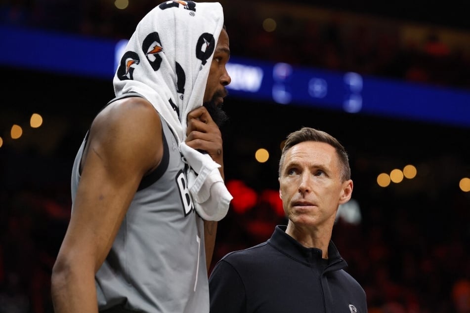 Durant reportedly wanted Nets head coach Steve Nash (r.) out.