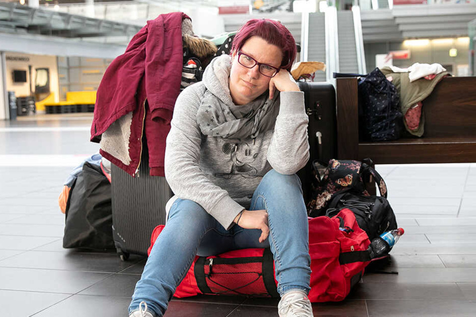 Für Altenpflegerin Andrea Roggenbrodt (38) aus Rostock endete die Odyssee gestern in einem Dresdner Hotel.