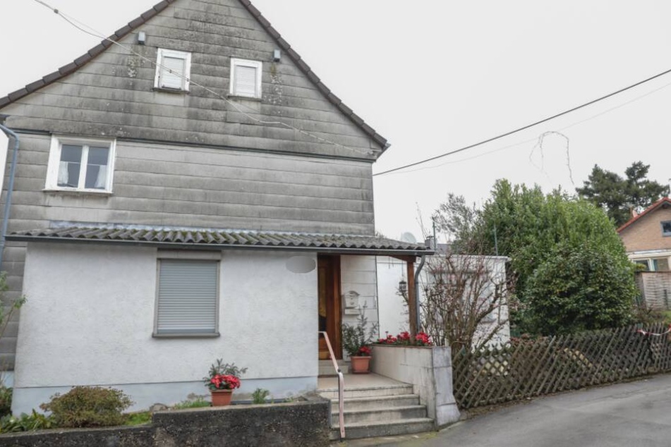 Das mutmaßliche Verbrechen ereignete sich in einem Einfamilienhaus in Solingen.