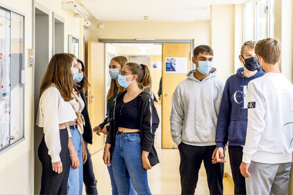Dresden: Maskenpflicht, Abstand, Hygiene: So macht Corona in Dresden Schule