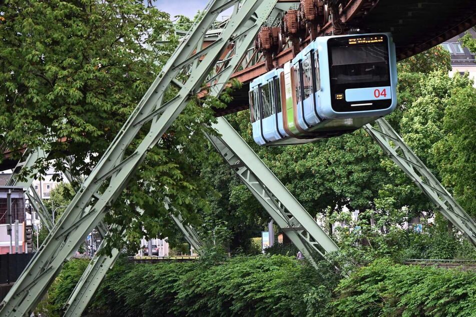 Schwebebahn-Jubiläum in Wuppertal: Freie Fahrt und großes Familienfest