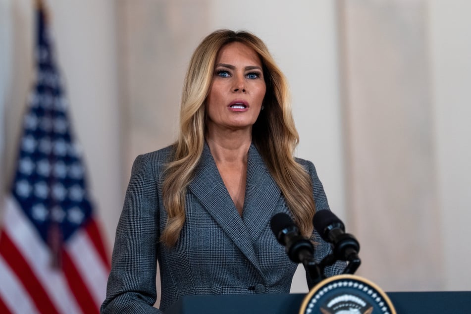 Die amerikanische First Lady Melania Trump (55) äußerte sich nun zu dem verurteilten Sexualstraftäter Jeffrey Epstein (†66).