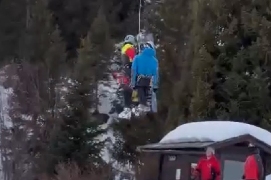 Das Trio überstand die Krise unversehrt und wurde in Sicherheit gebracht.