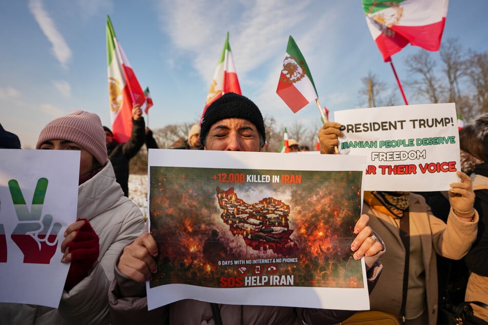 Solidarität kennt keine Grenzen: Menschen in der ganzen Welt zeigen Haltung für den Iran.