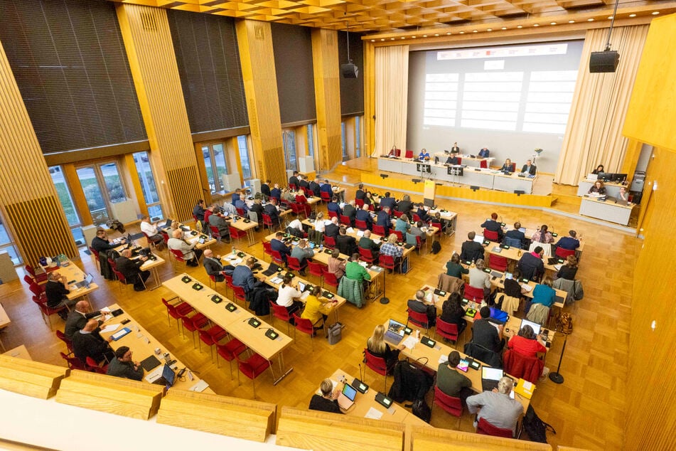 Der Stadtrat stritt am Abend über die Zukunft der Stadtreinigung.
