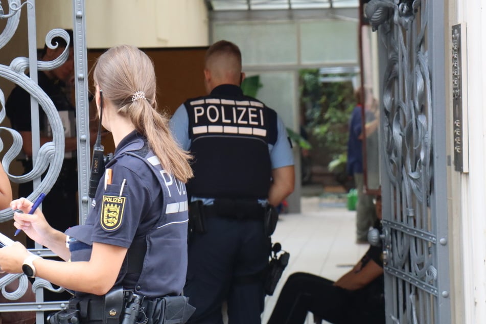 Die Polizei rückte wegen eines explosiven Stoffs in der Heidelberger Innenstadt an.