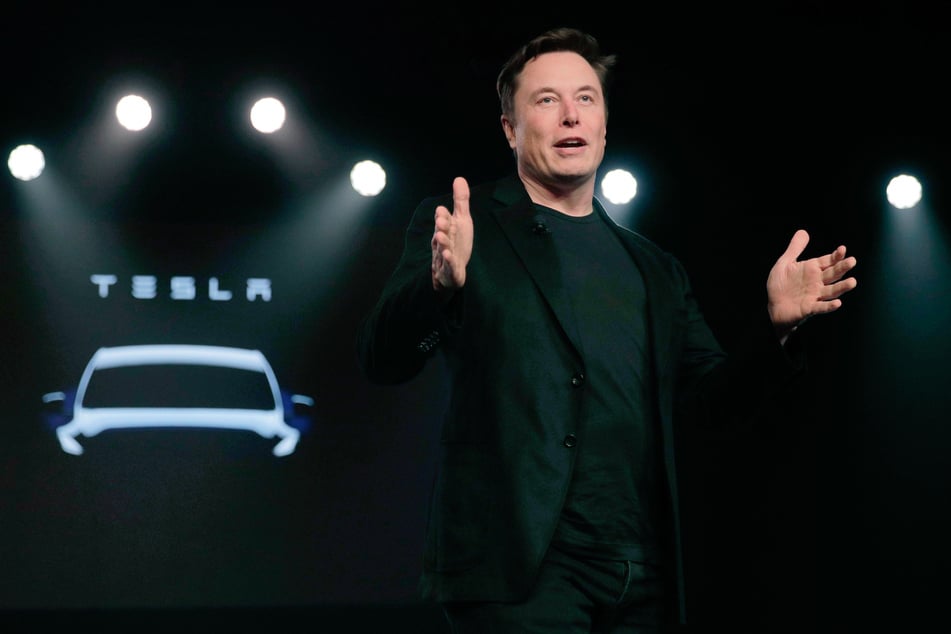 Als Tesla-Chef hat Elon Musk natürlich auch ein paar Tesla-Aktien - und zwar 170,5 Millionen Stück!
