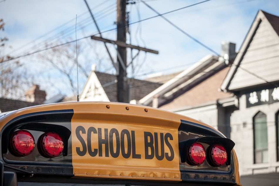 Kiarra Jones (30) fügte mehreren autistischen Kindern in einem Schulbus Verletzungen zu. (Symbolfoto)