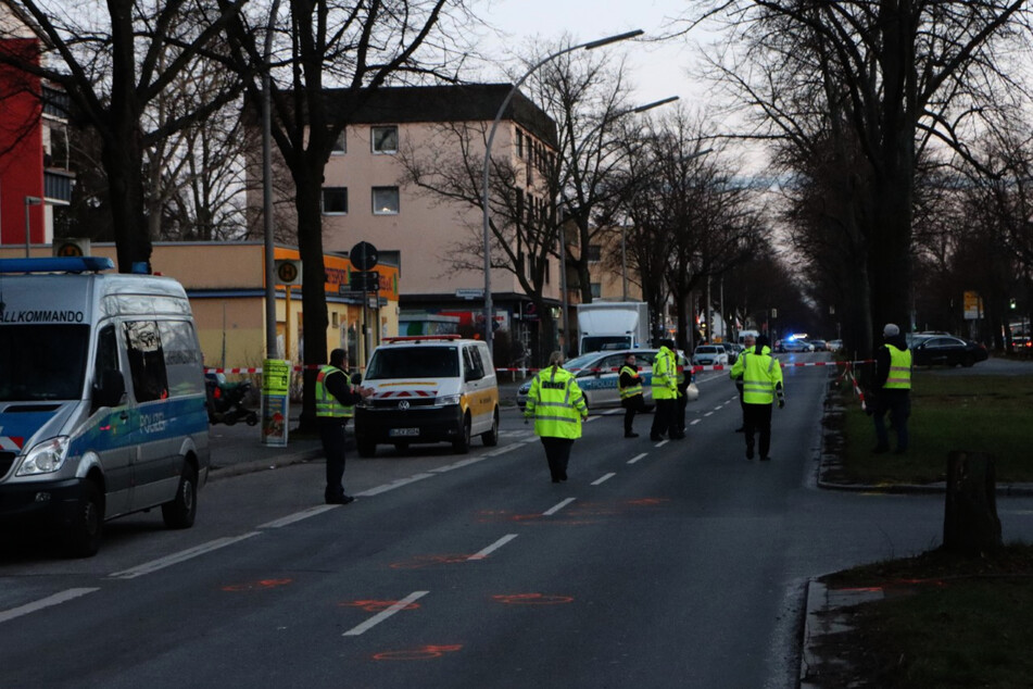 Tödlicher Unfall in Berlin: Radfahrerin kommt ums Leben