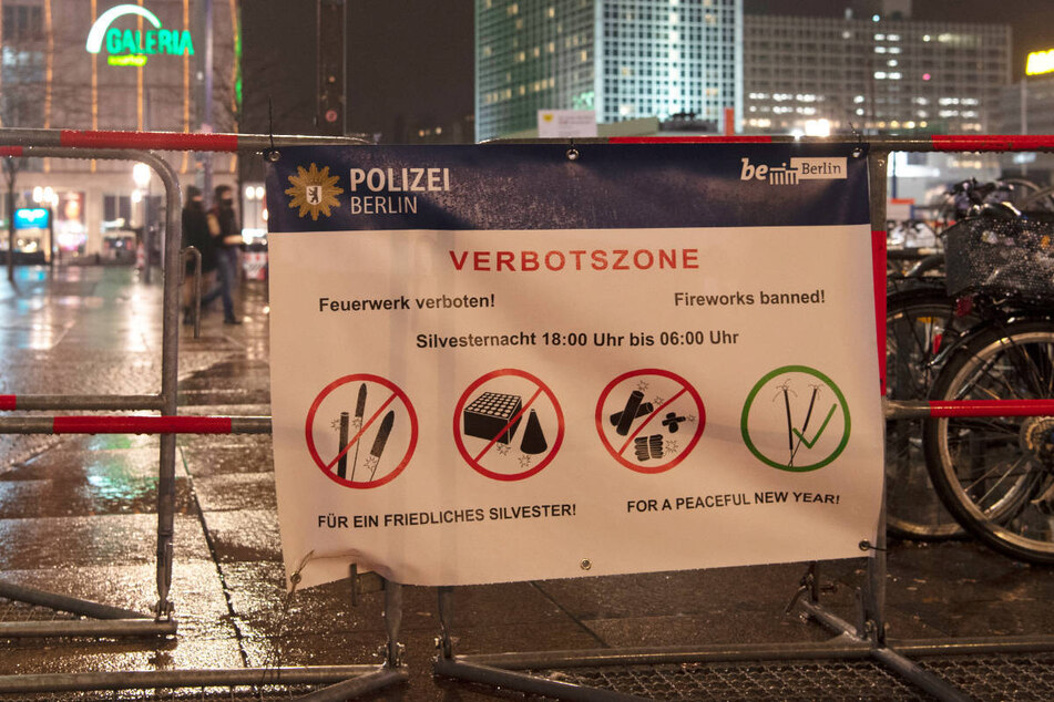 Auch in diesem Jahr soll der Alexanderplatz wieder zu einer Verbotszone für Böller erklärt werden. (Archivfoto)