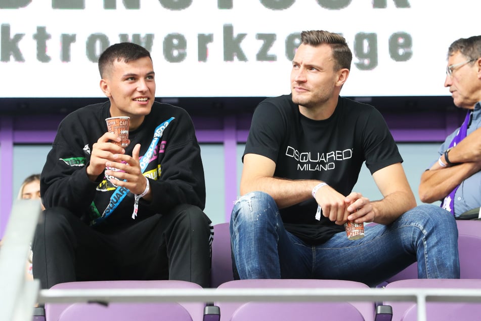 Sein Stammplatz war fast die gesamte Saison über die Tribüne: Florian Ballas (r.) mit Ramzi Feriany.