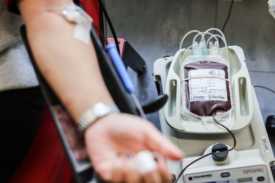 Schon seit mehreren Jahren geht die Bereitschaft, Blut zu spenden, kontinuierlich zurück. (Symbolfoto)