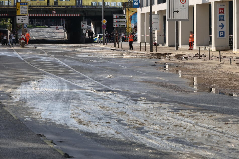 Hamburg: Nach Rohrbrüchen: Wasserdruck wieder da, so lange dauert die Reparatur an
