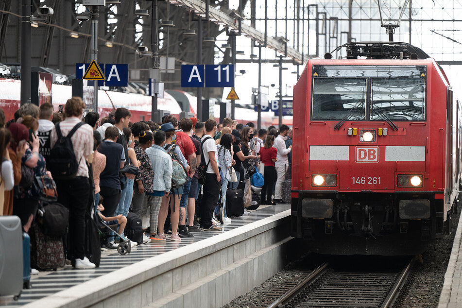 Nach mehrtägigen Bauarbeiten fahren die Züge auf der Bahnstrecke Hamm-Unna seit Sonntagmorgen (21. August) wieder planmäßig.
