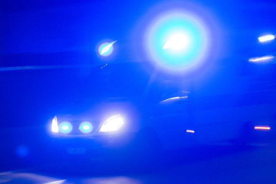 Wegen eines Personenunfalls musste die Bahnstrecke zwischen Pieschen und Radebeul voll gesperrt werden. (Symbolfoto)
