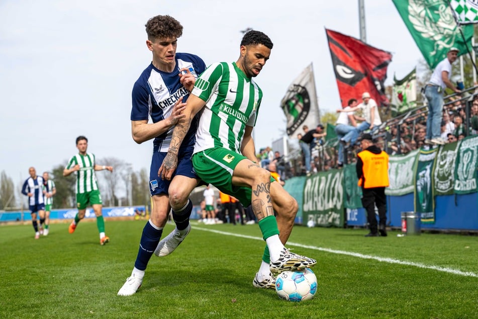 Ratifo ist nicht nur gut darin, Tore zu schießen, sondern auch darin, den Ball festzumachen und weiterzugeben. Das sehen natürlich auch andere Klubs.