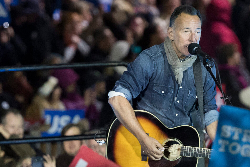 Im Suff gefahren! US-Superstar Bruce Springsteen vor Gericht, Jeep legt Werbung mit ihm auf Eis