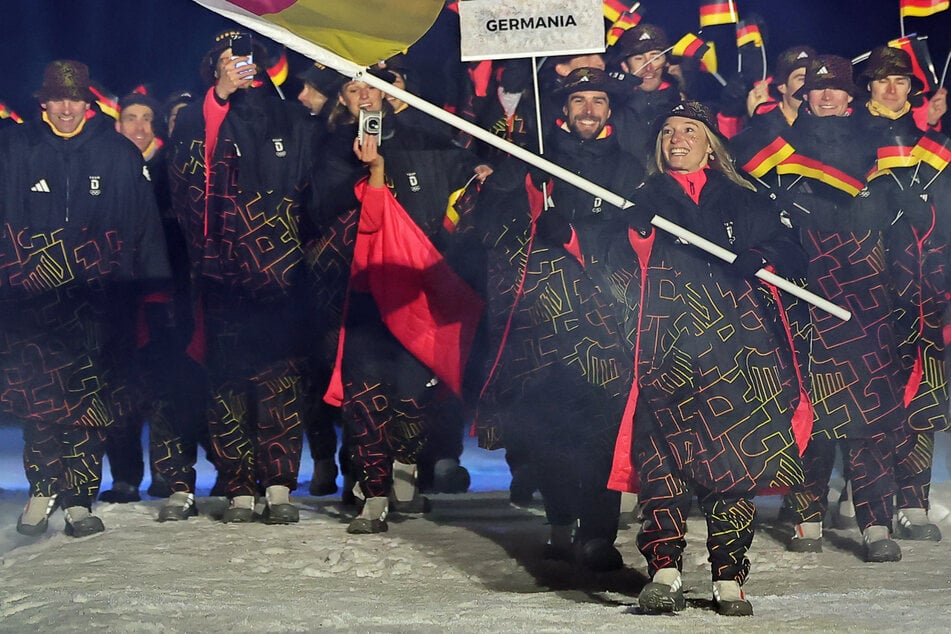 Zappel-Alarm bei Eröffnungsfeier: Deutsches Olympia-Team zieht "Fisch" an Land