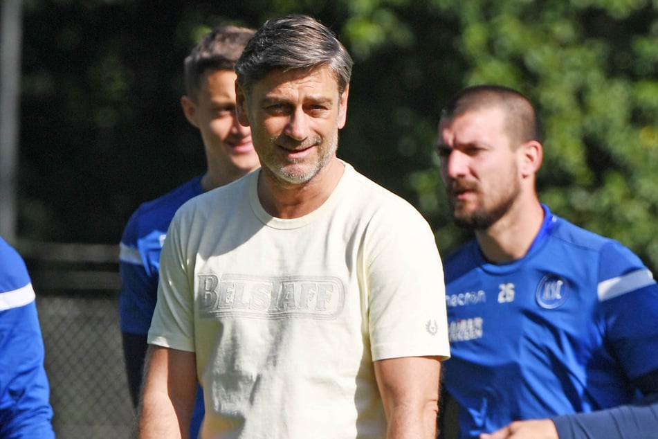 Folgt Oliver Kreuzer (60) seinem Sohn Niklas (32) nach Dresden? Er soll zu den vier Kandidaten auf den Posten des Sport-Geschäftsführers gehören.