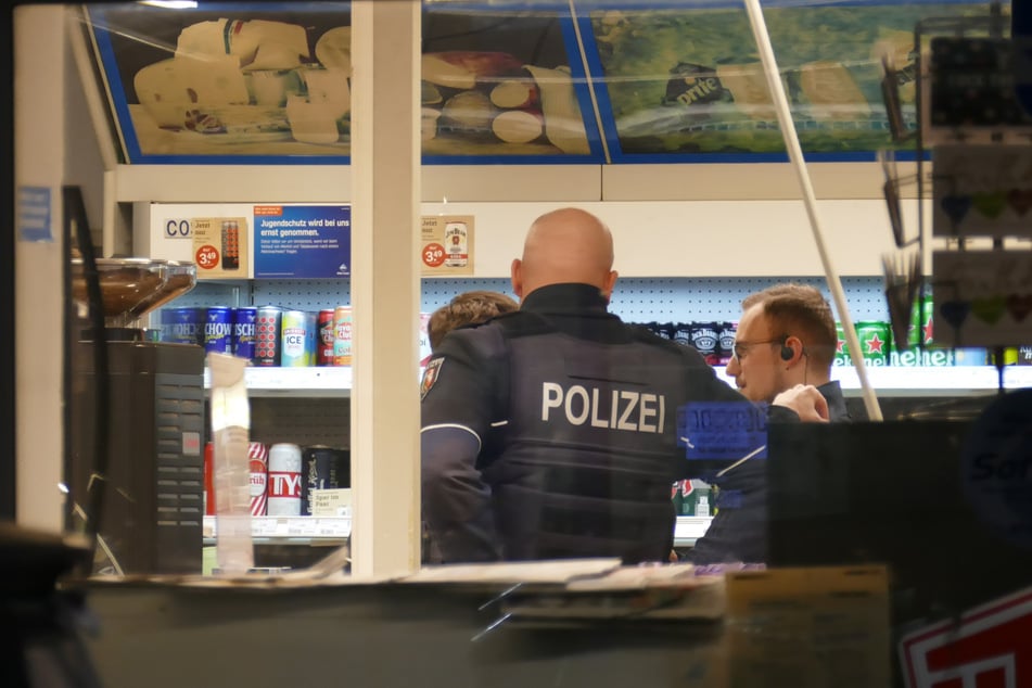 Im Zuge der Videobildauswertung stieß die Polizei auf die Spur des 19-jährigen Verdächtigen aus Neunkirchen-Seelscheid.