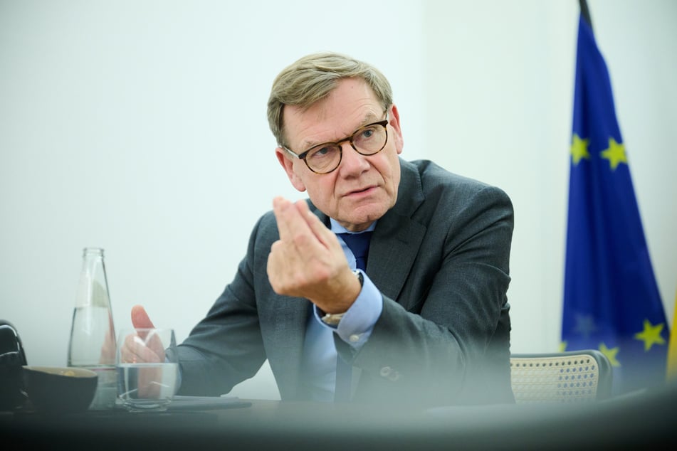 Bundesaußenminister Johann Wadephul (62, CDU) hat sich zu dem schockierenden Vorfall geäußert.