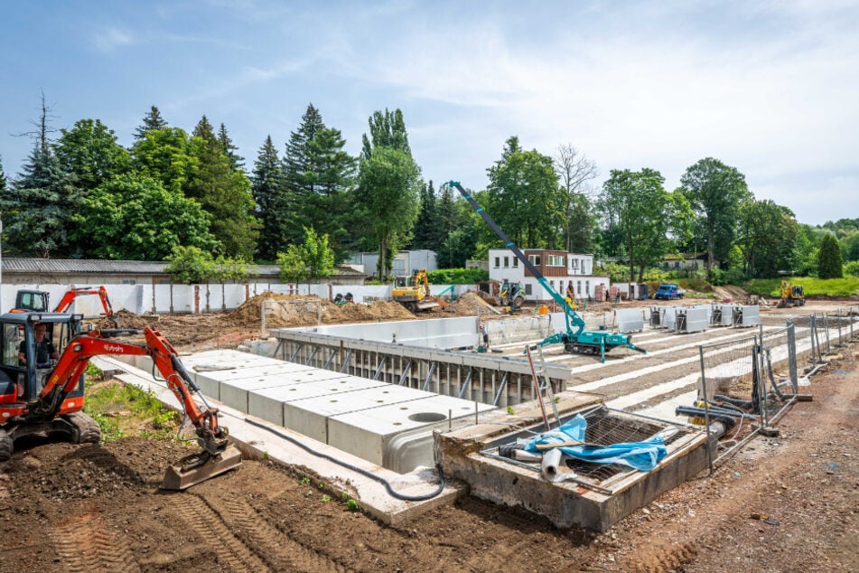 Die Außenanlage soll bis zum nächsten Sommer fertiggestellt werden.