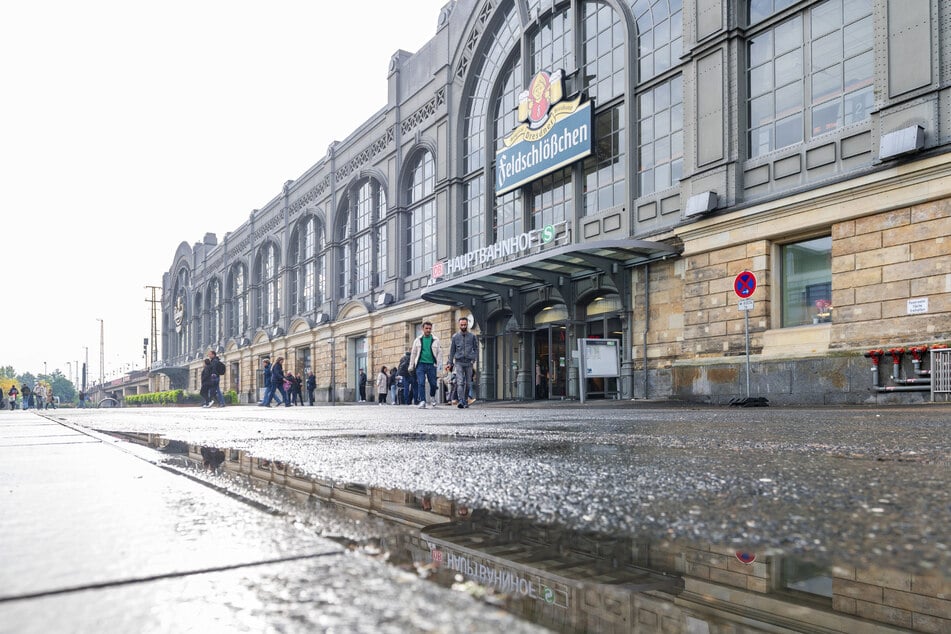 Am Hauptbahnhof kam es am Dienstag zu einem unvermittelten Angriff auf einen 68-Jährigen.