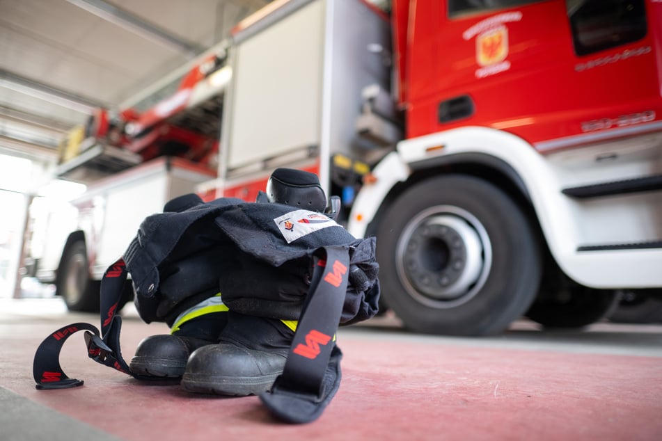 Dreiste Beutezüge: Einbrecher klauen Rettungsgeräte der Feuerwehr