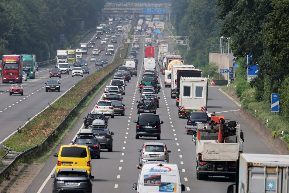 So könnte es am heutigen Sonntag auf vielen Autobahnen in NRW aussehen. (Archivfoto)