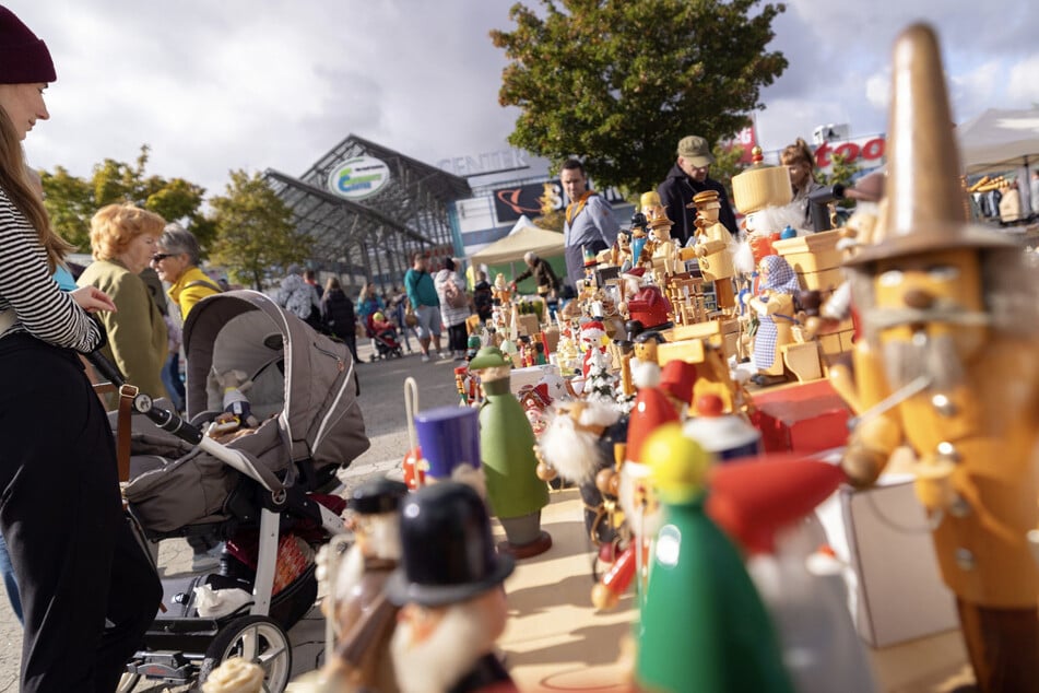 Ebenfalls am Sonntag (6.10.): Der Herbsttrödelmarkt direkt vor dem Center.