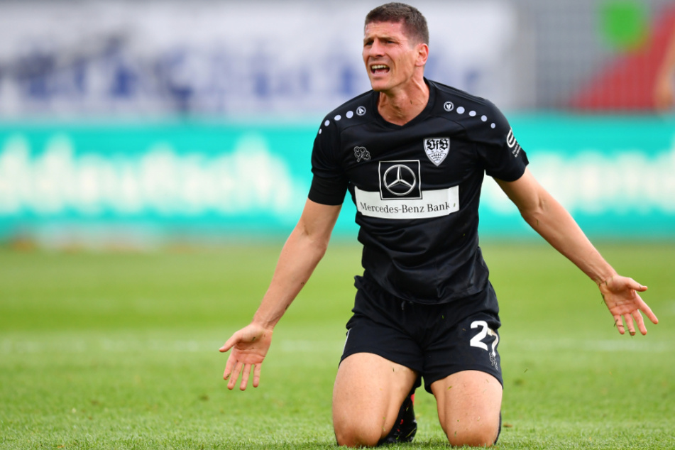 Mario Gomez (34, hier am 24. Mai in Kiel) und der VfB Stuttgart gehen künftig getrennte Wege.