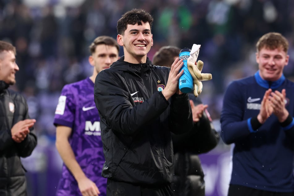 Nach drei Jahren ist seine Zeit beim FC Erzgebirge Aue nun vorbei: Louis Lord (22).