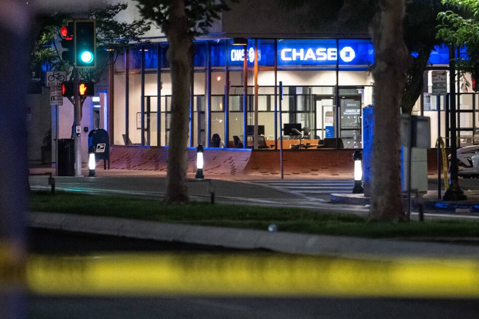 10 people were held hostage inside the bank for 15 hours.