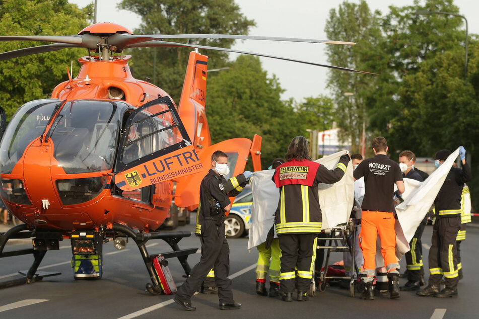 Mit dem Rettungshubschrauber kam der Junge ins Krankenhaus. (Symbolbild)